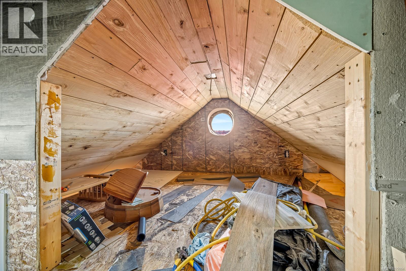 951 Dogwood St, Campbell River