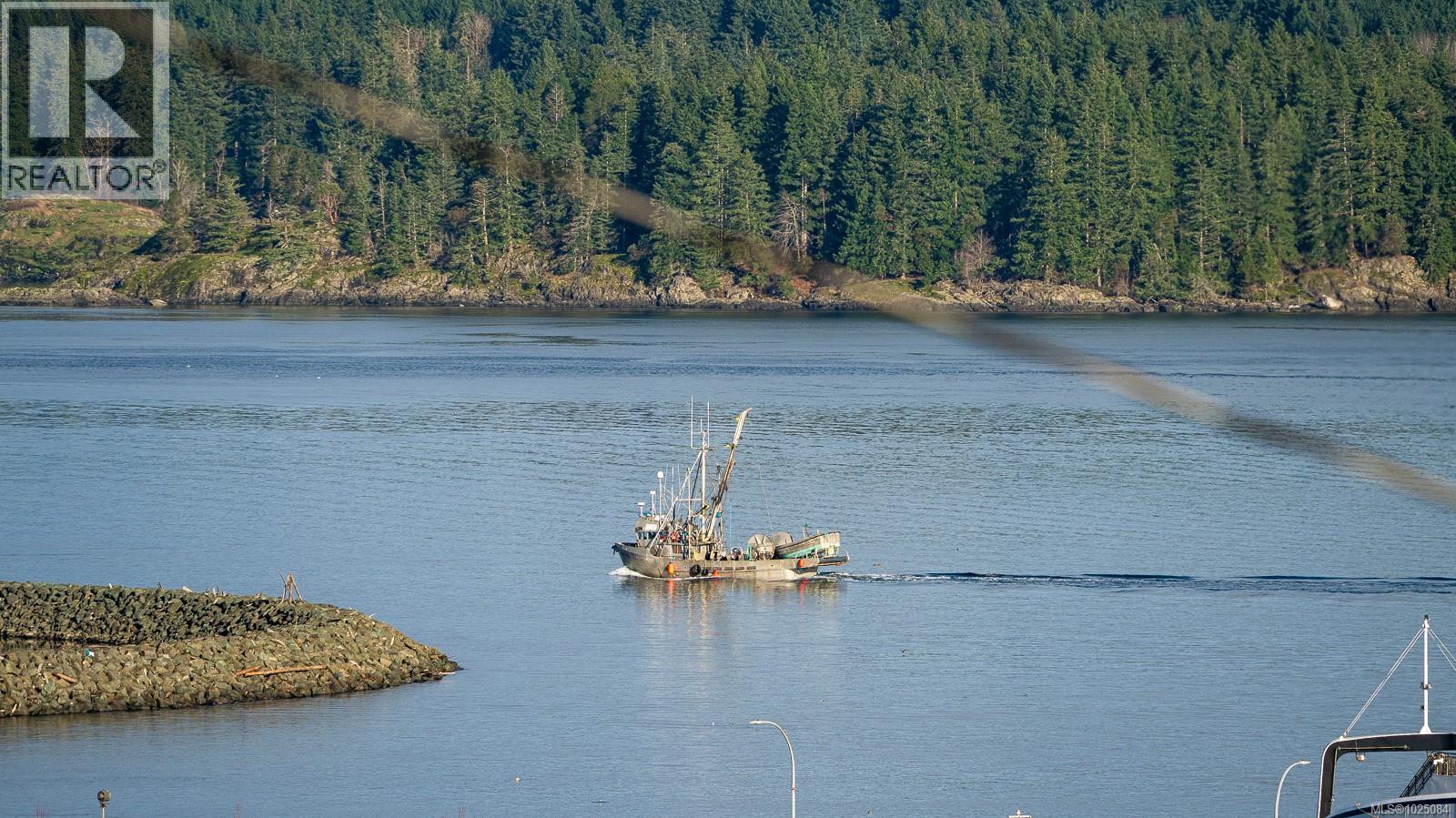 951 Dogwood St, Campbell River