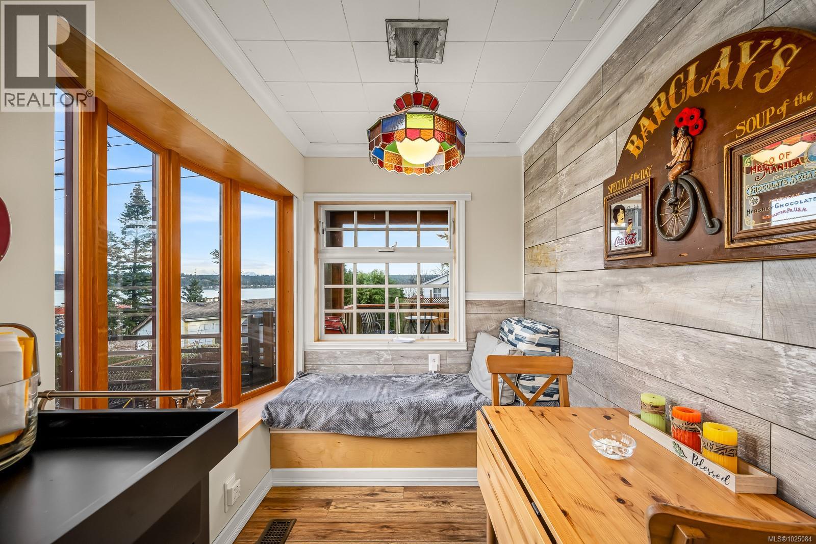 951 Dogwood St, Campbell River