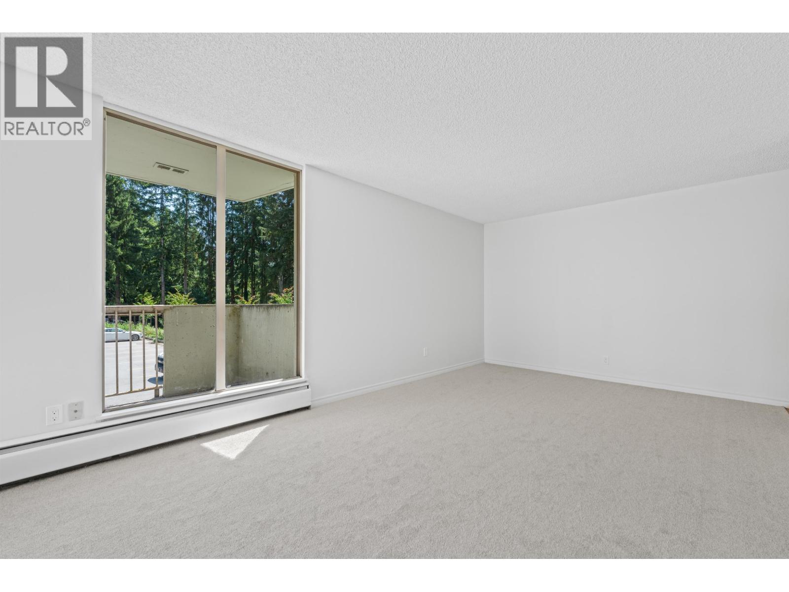 208 2024 FULLERTON AVENUE, North Vancouver