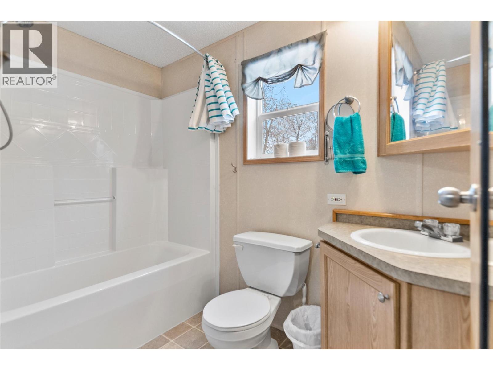 749 Big Eddy Road, Revelstoke