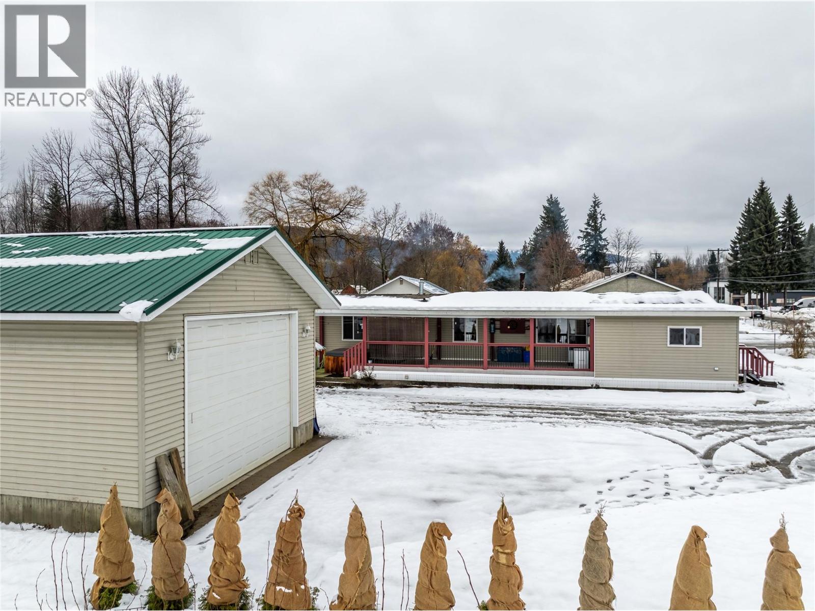 749 Big Eddy Road, Revelstoke