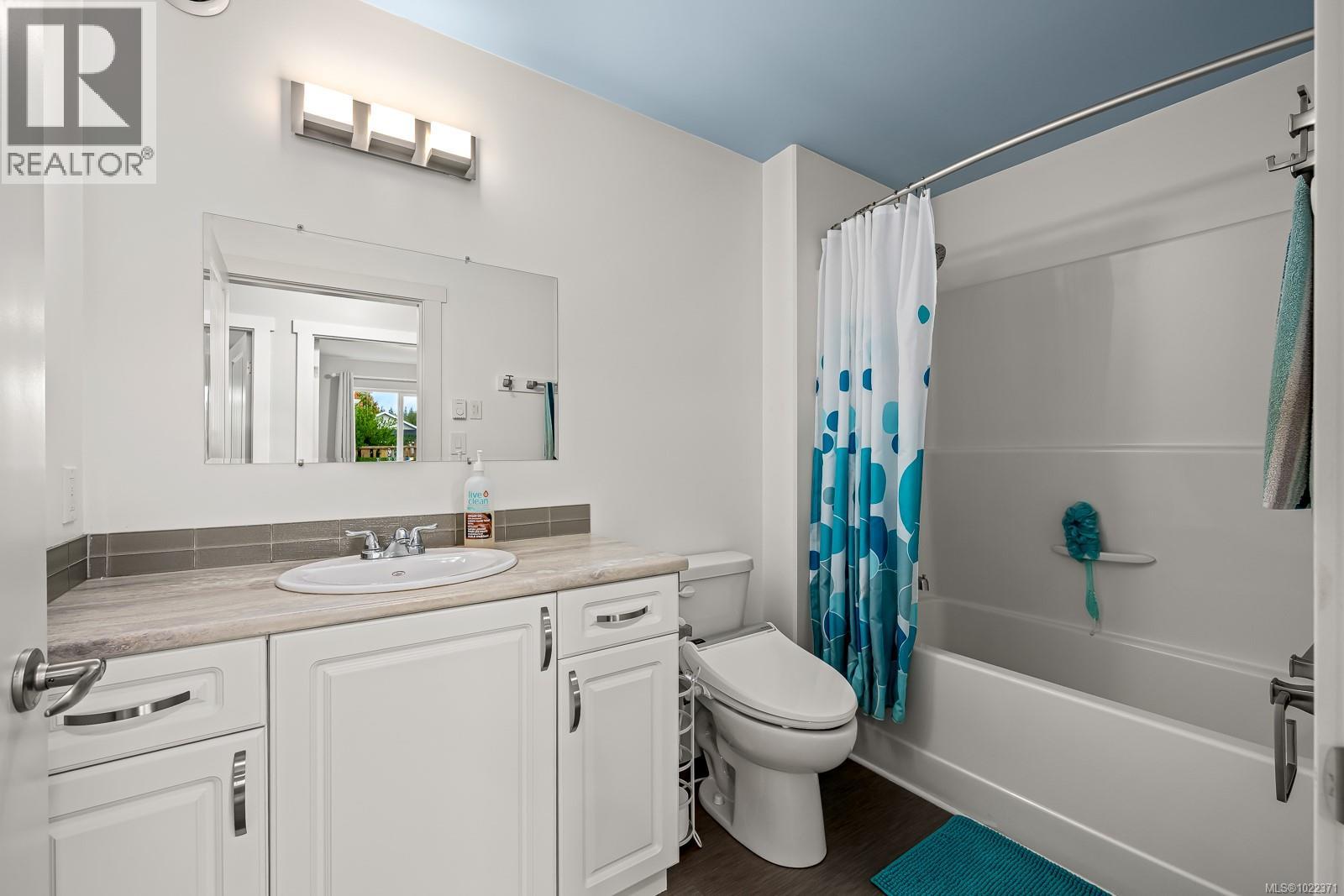 279 Michigan Dr, Campbell River