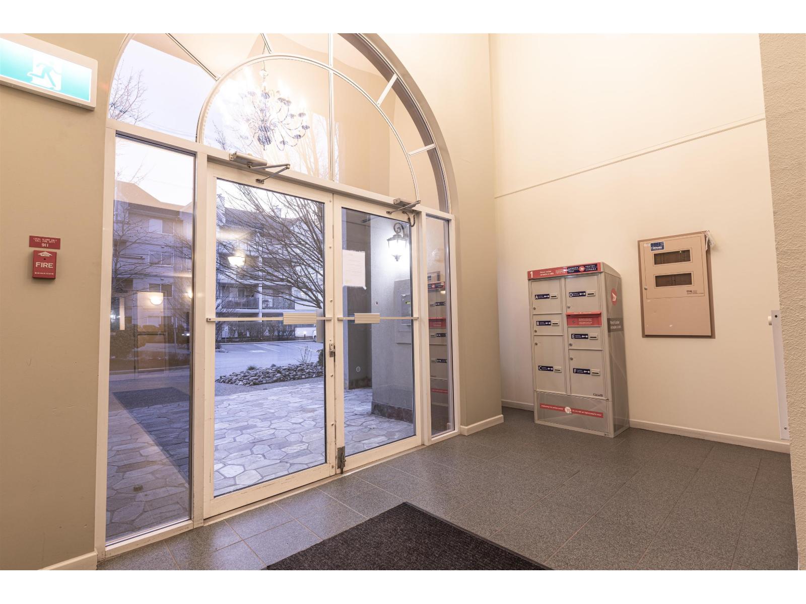 210 33718 KING Road - photo 2