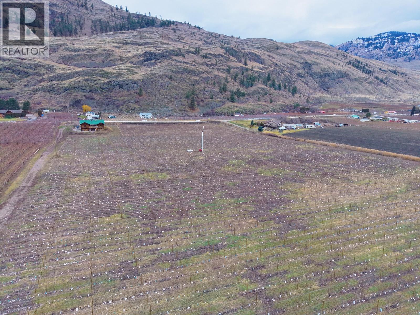 4253 Highway 97 Highway, Oliver