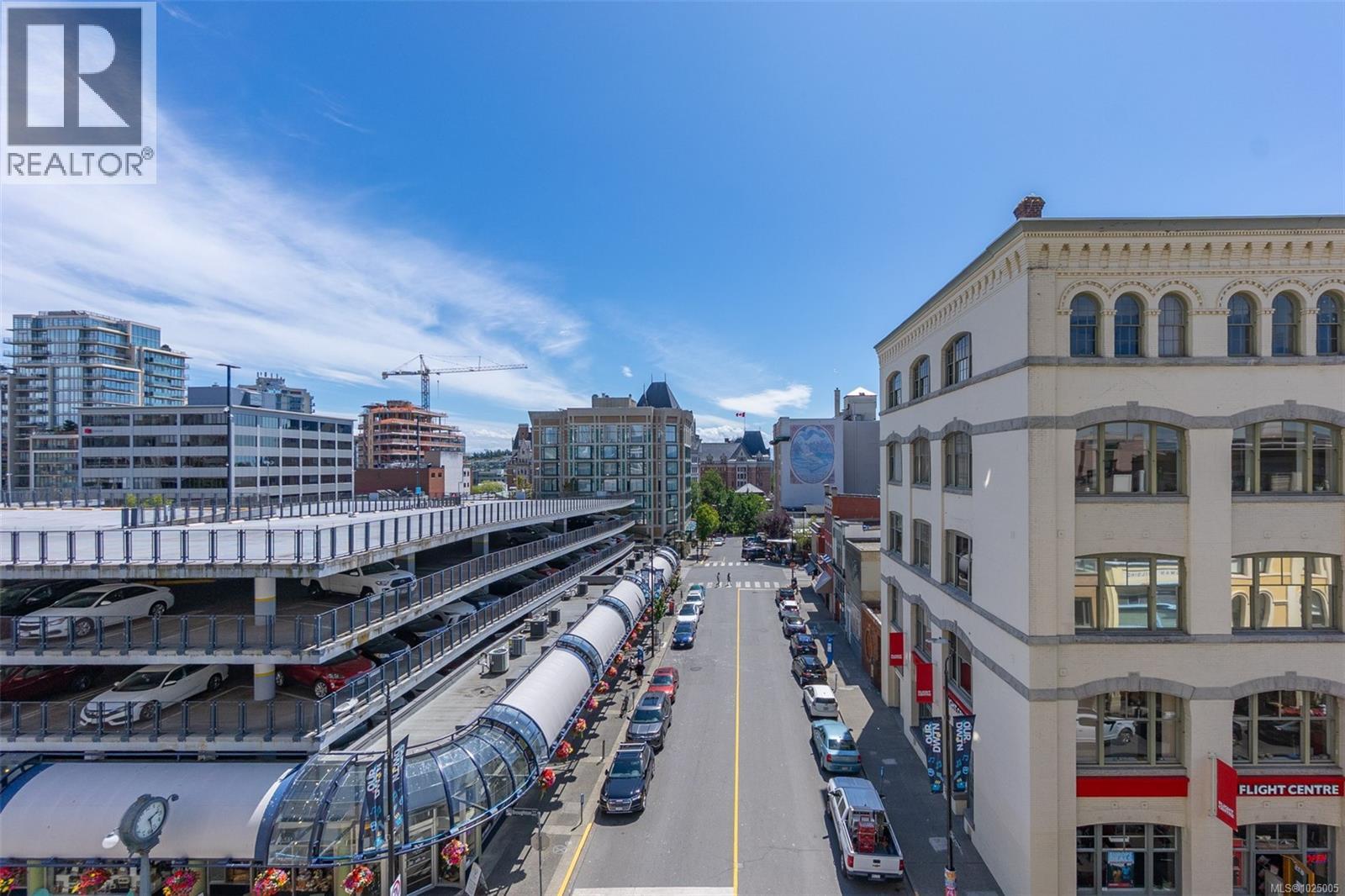 501 608 Broughton Street, Victoria