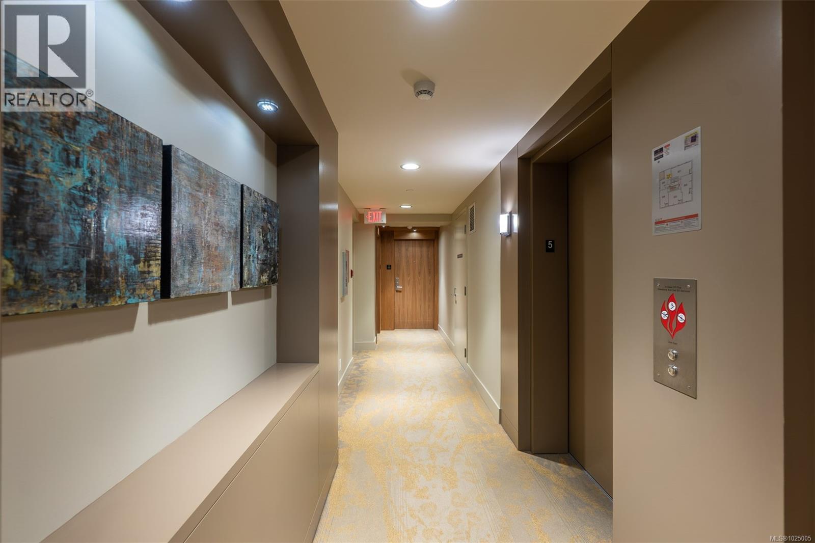 501 608 Broughton Street, Victoria