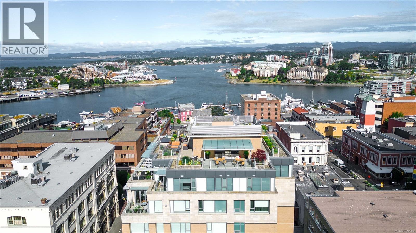 501 608 Broughton Street, Victoria