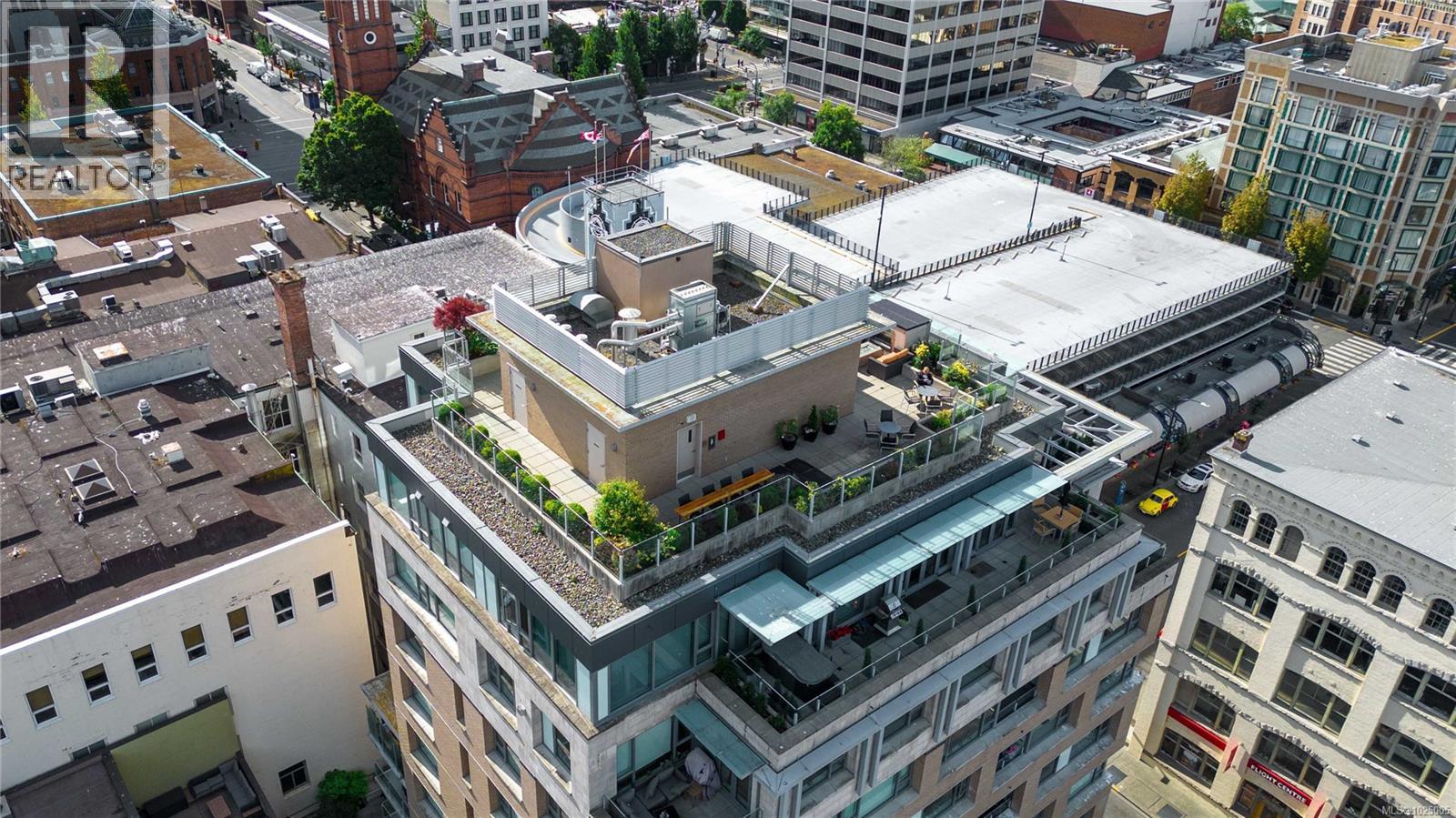 501 608 Broughton Street, Victoria