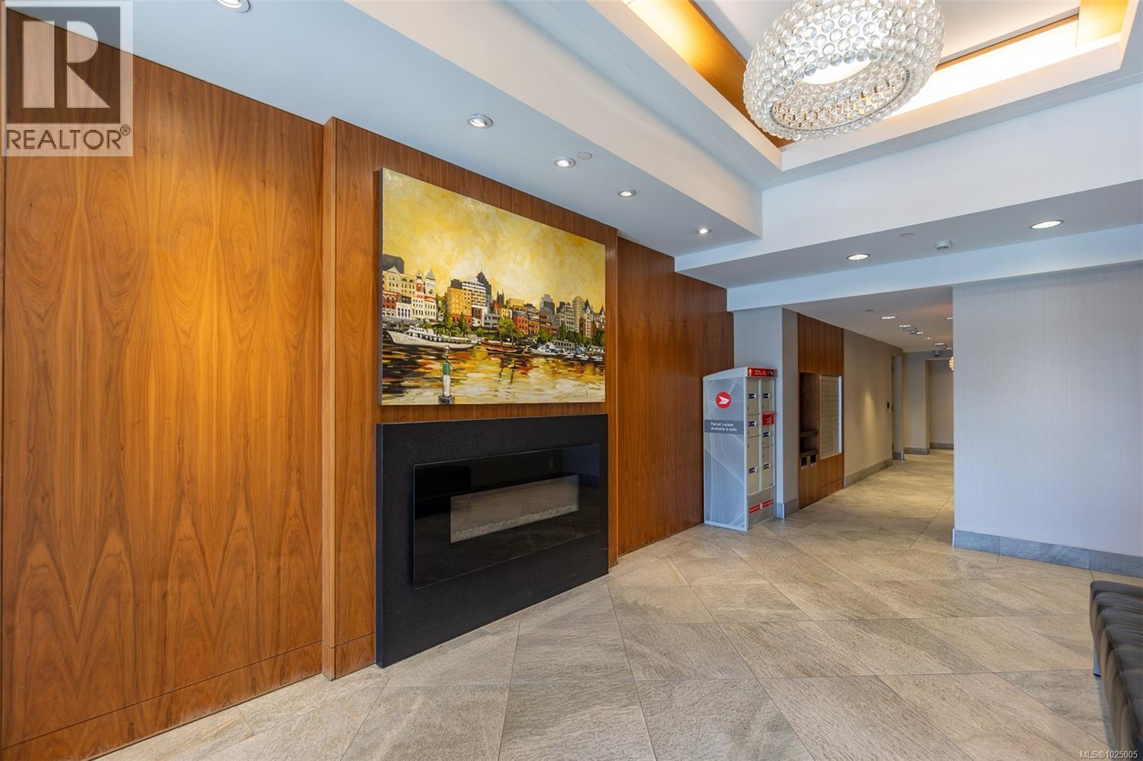 501 608 Broughton Street, Victoria