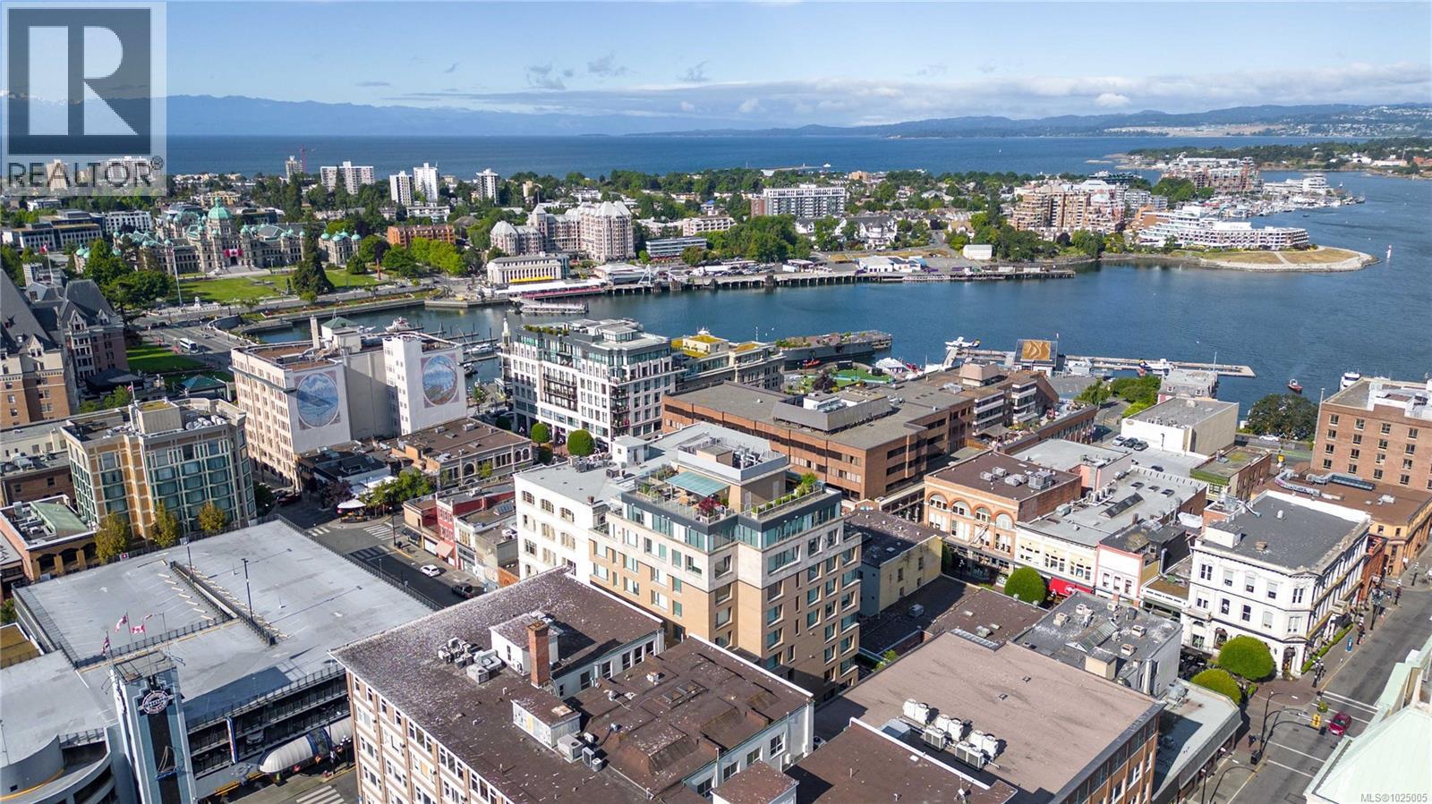 501 608 Broughton Street, Victoria