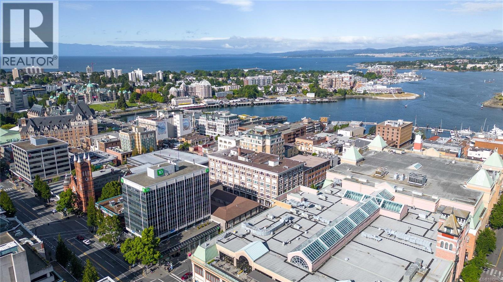 501 608 Broughton Street, Victoria