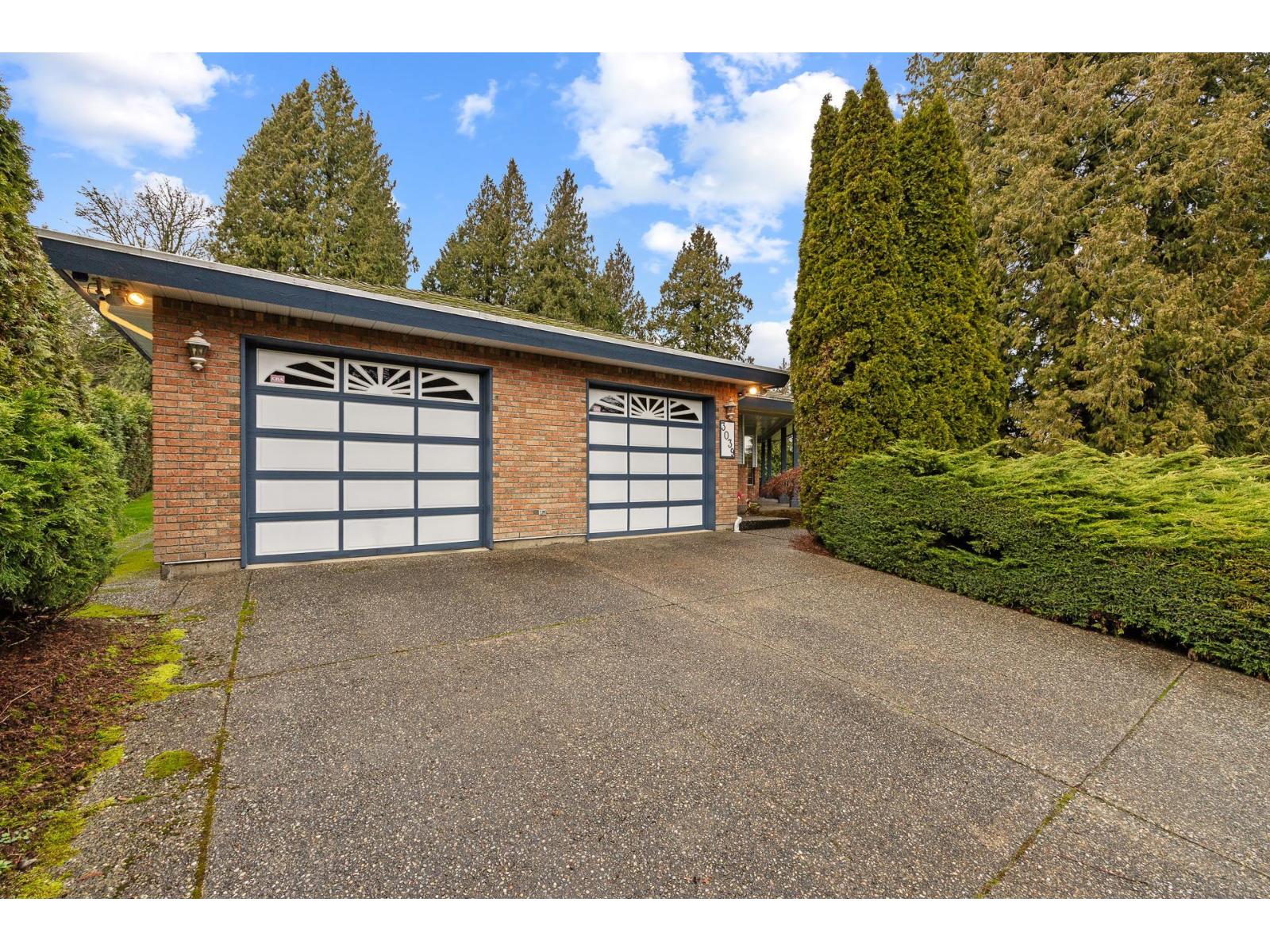 3039 163 Street - photo 2