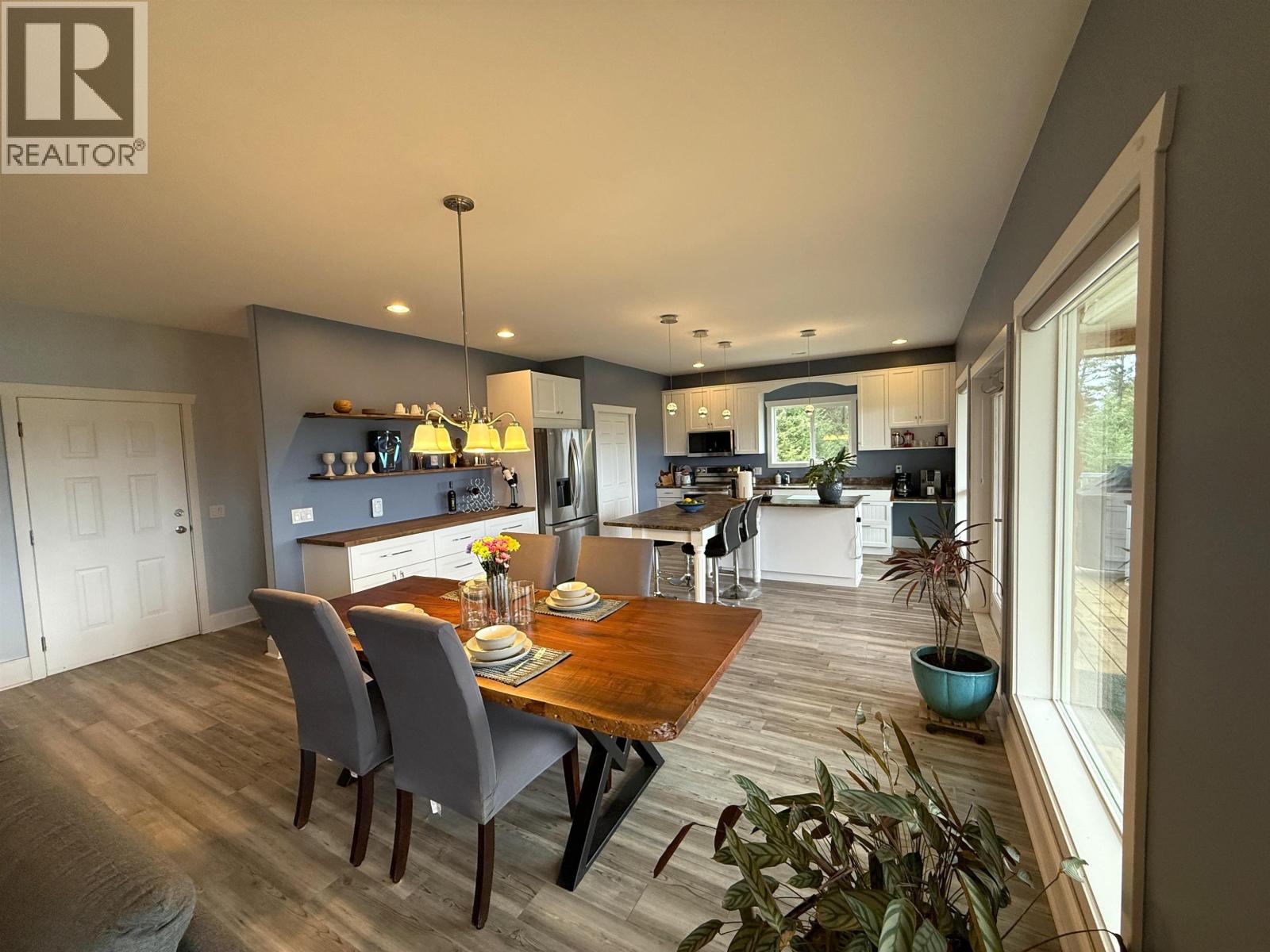 4849 BRYAN CRESCENT - 10