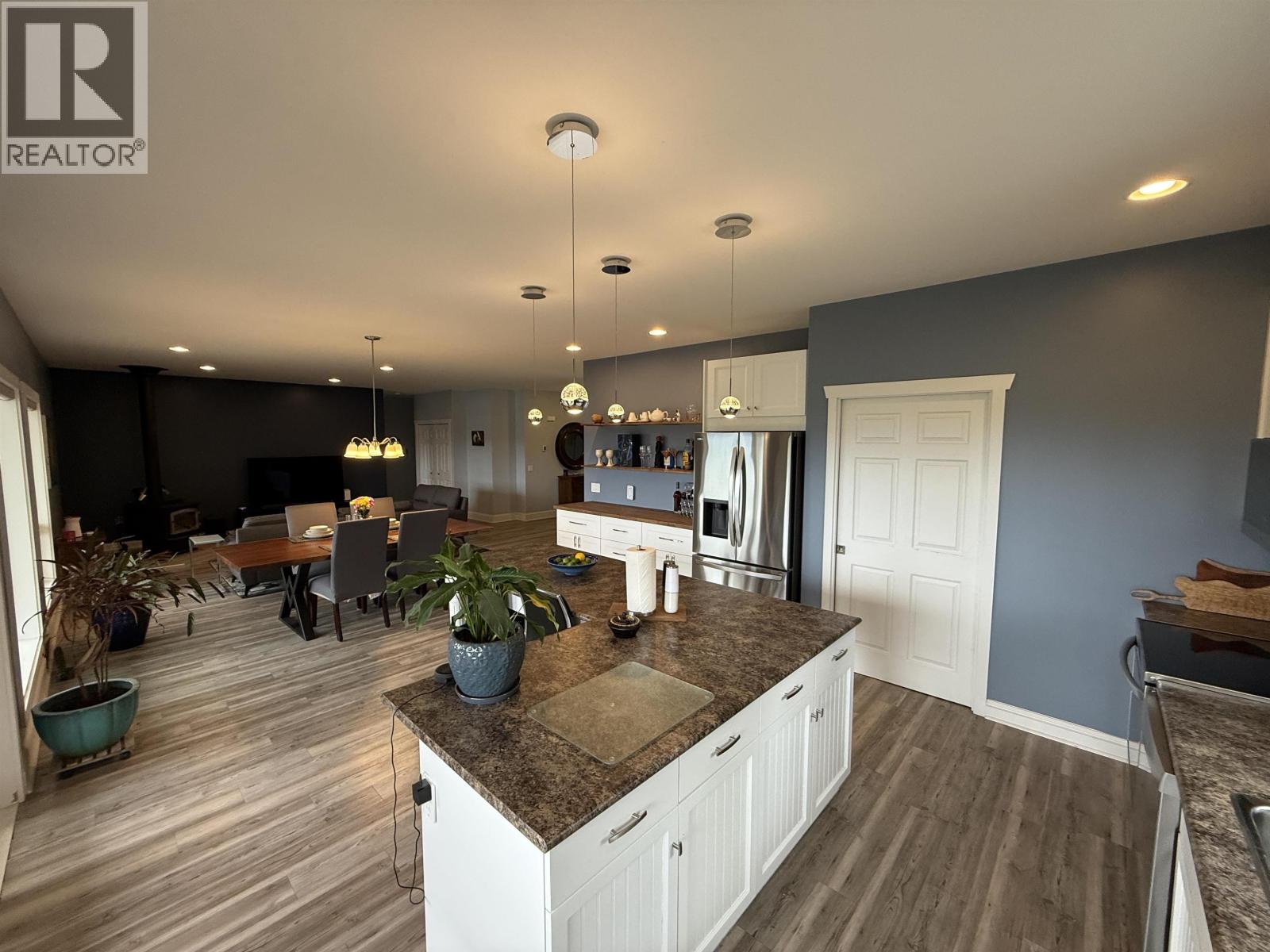 4849 BRYAN CRESCENT - 14