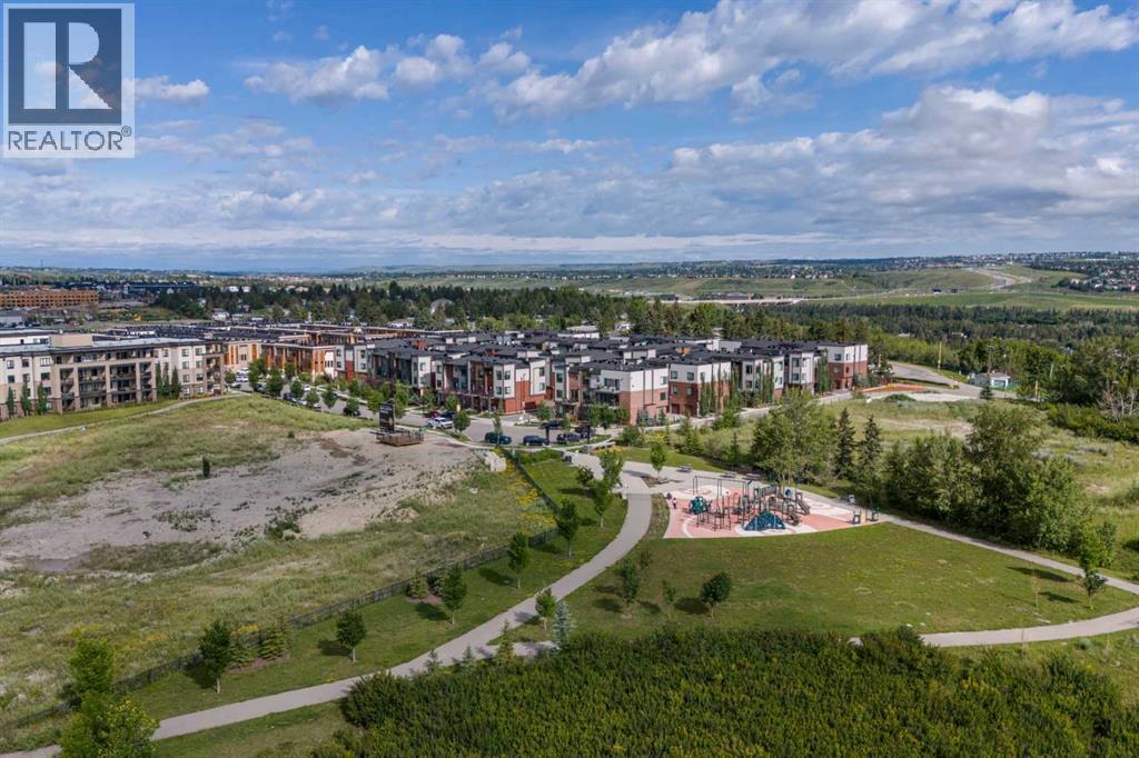 Single Family House for Sale in  Greenbriar Common NW Greenwood/Greenbriar Calgary 