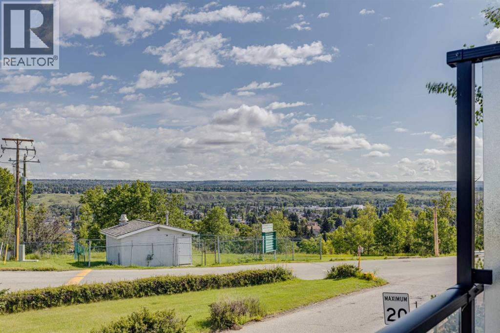 Single Family House for Sale in  Greenbriar Common NW Greenwood/Greenbriar Calgary 