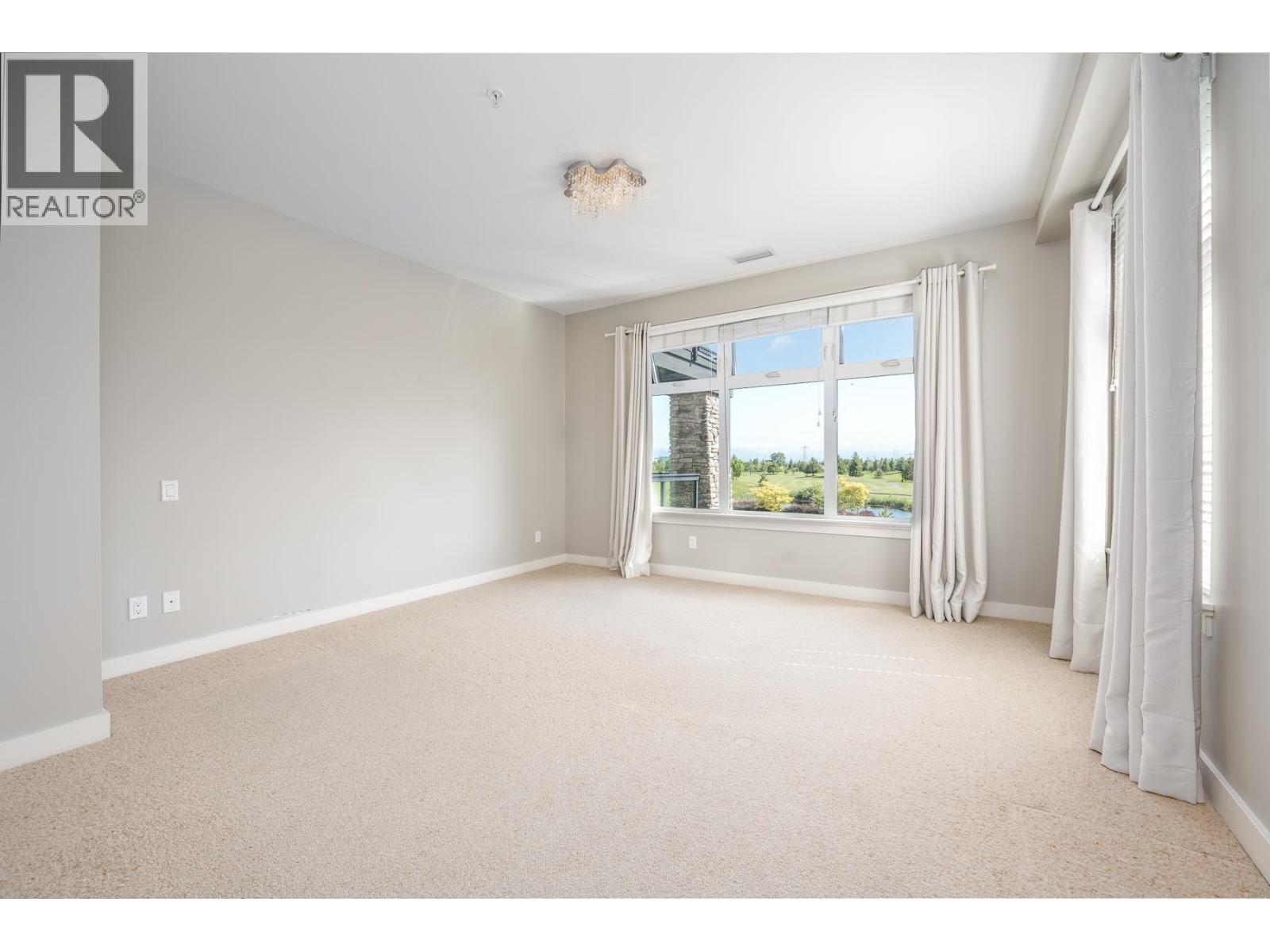 #210-5099 SPRINGS Boulevard, Tsawwassen