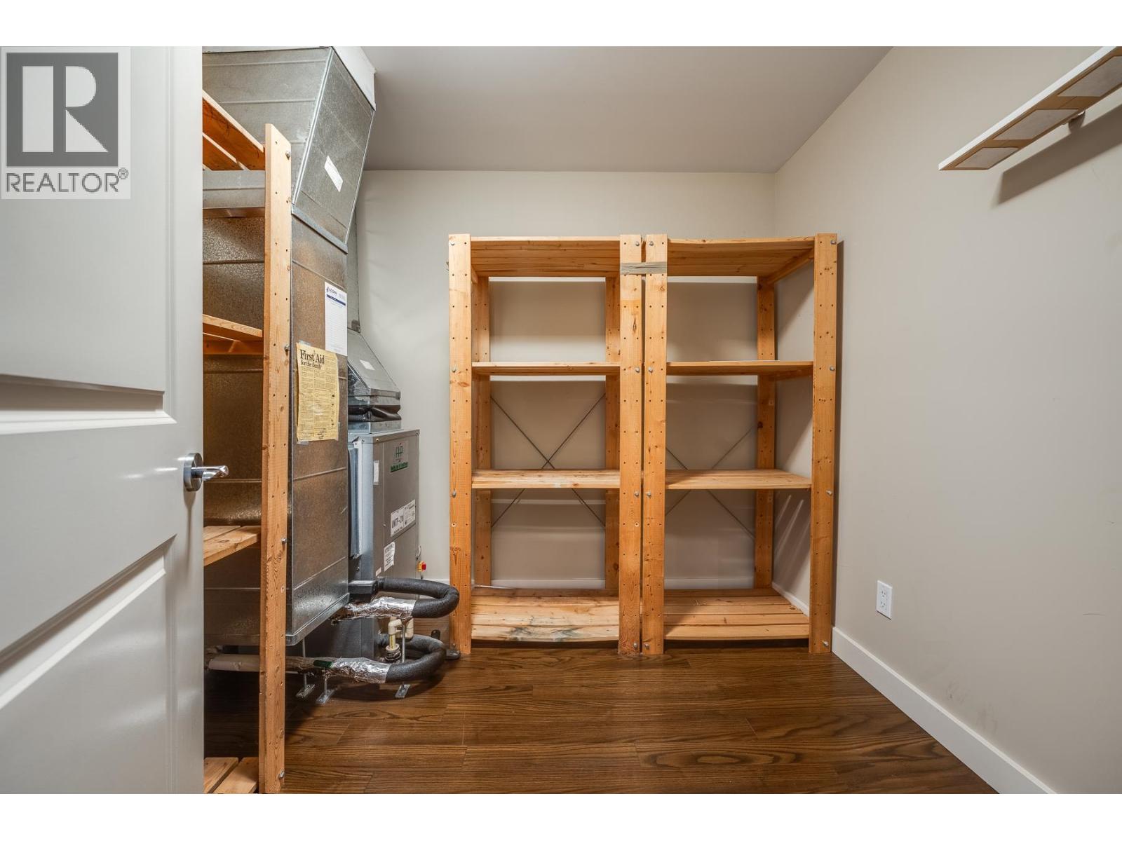 #210-5099 SPRINGS Boulevard, Tsawwassen
