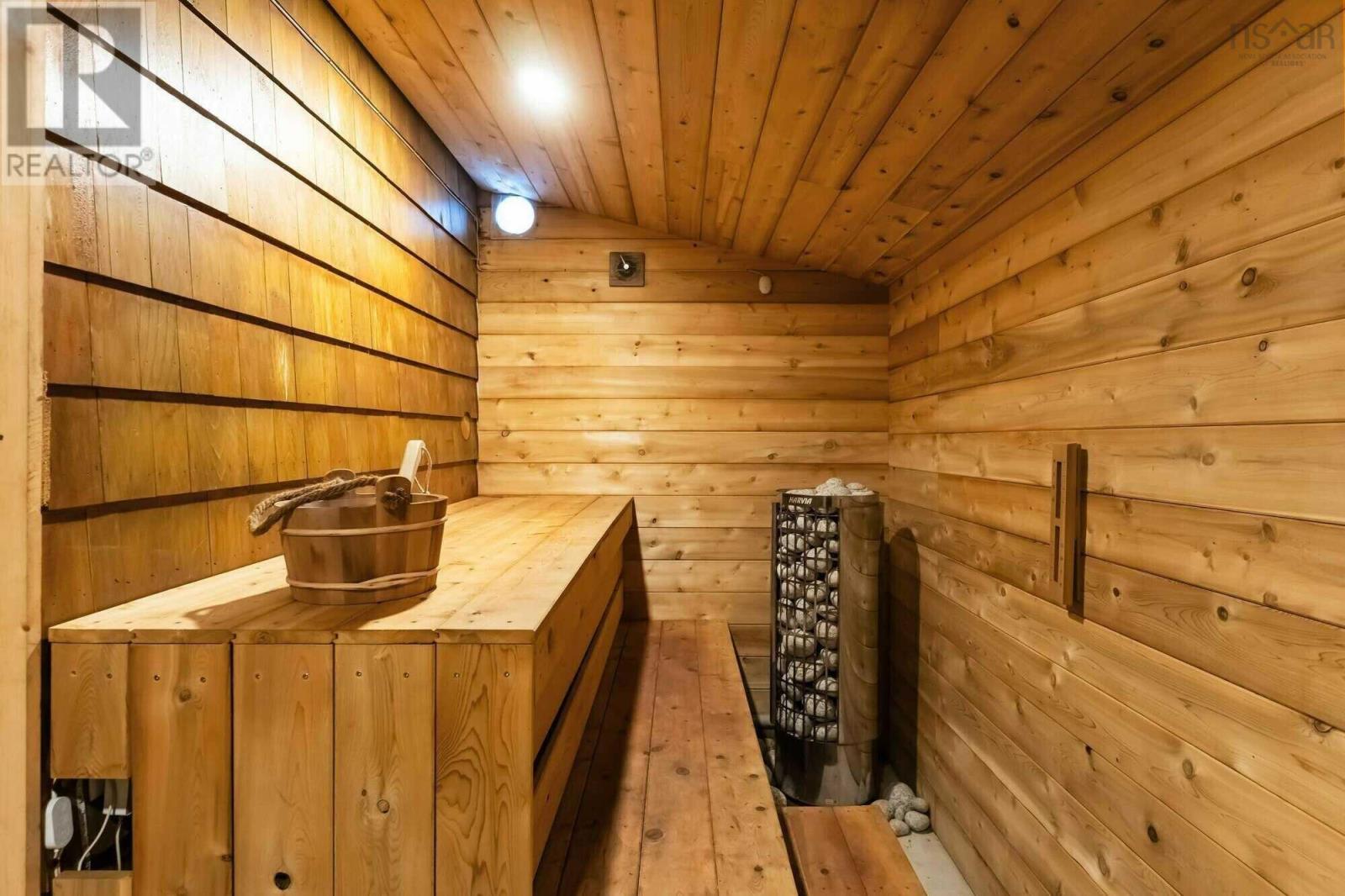 Property 15 of 21 of 2700 Prospect Road