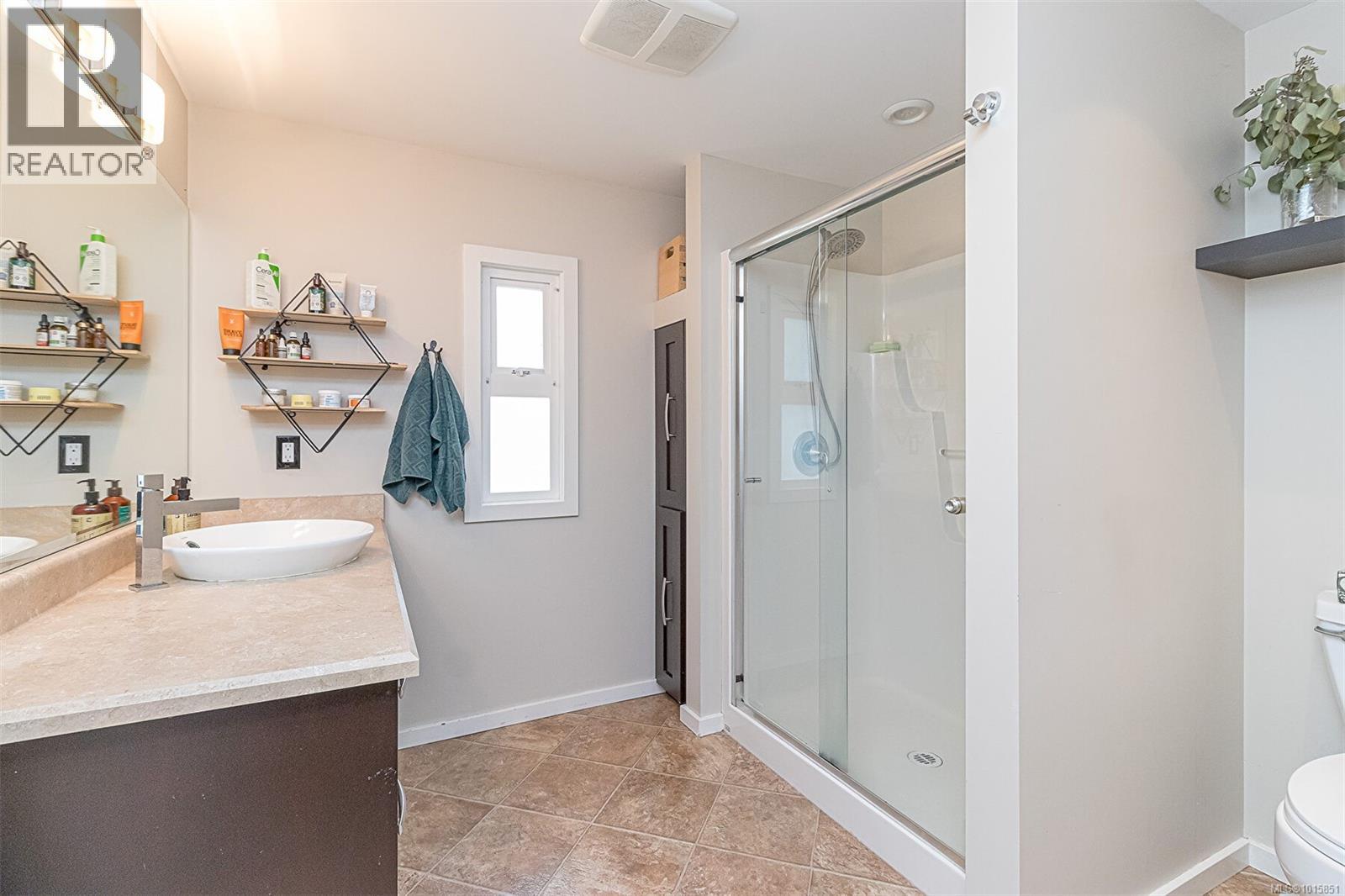 7155 &B7155 Bell McKInnon Rd, Duncan