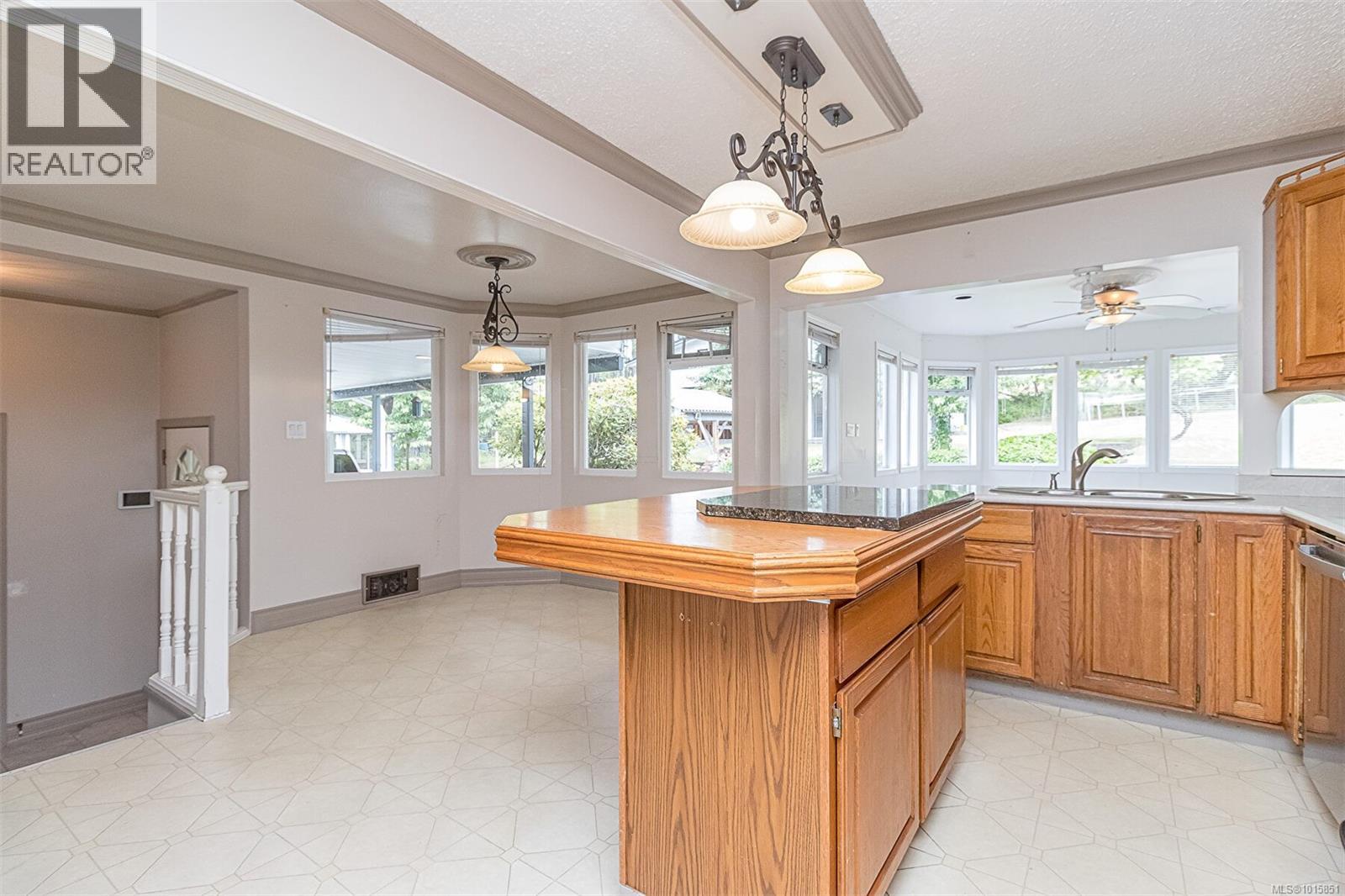 7155 &B7155 Bell McKInnon Rd, Duncan