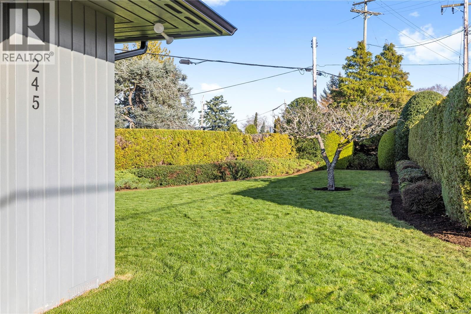 245 Elizabeth Ave, Qualicum Beach