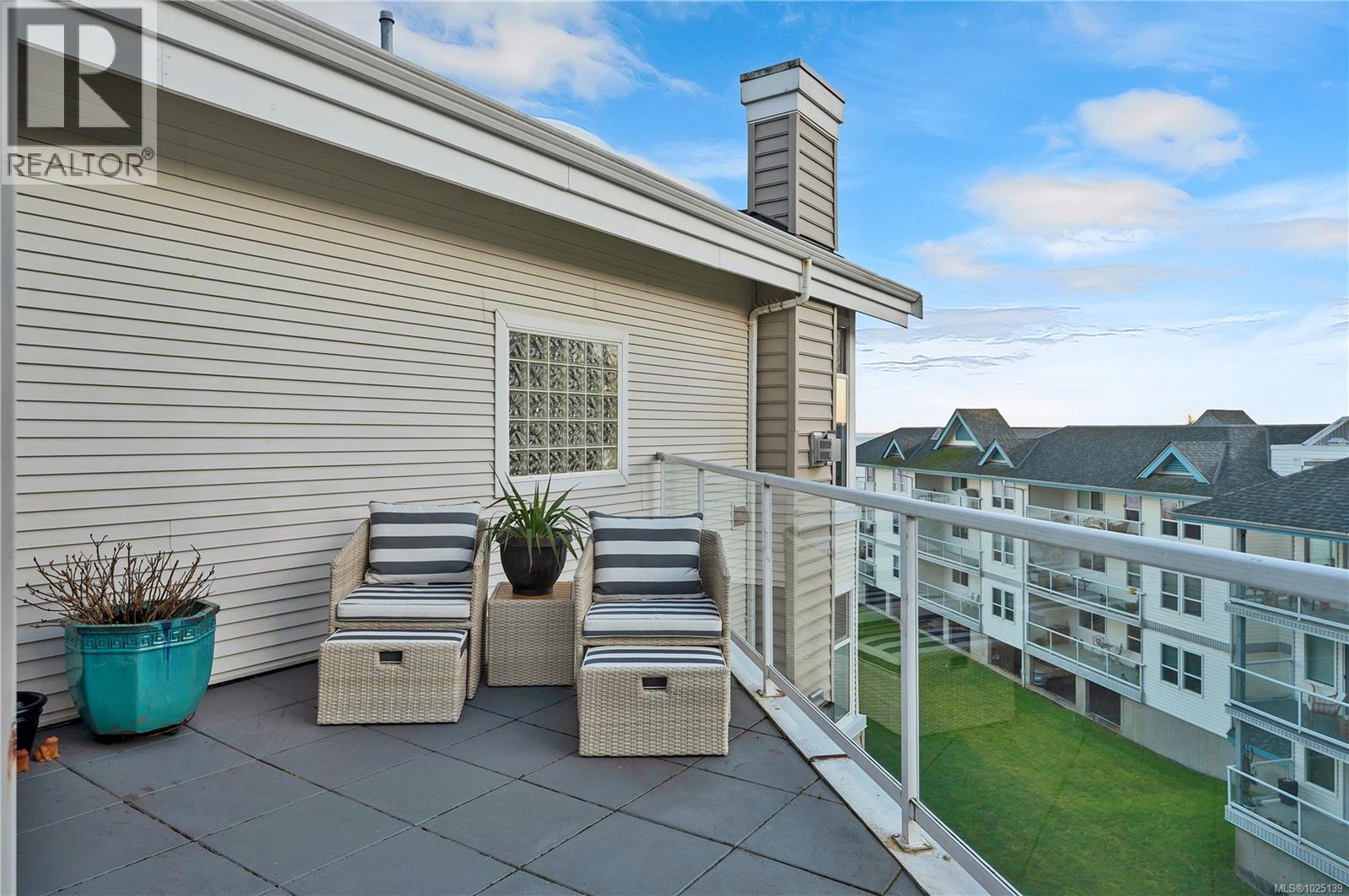 407 350 Island Hwy S, Campbell River