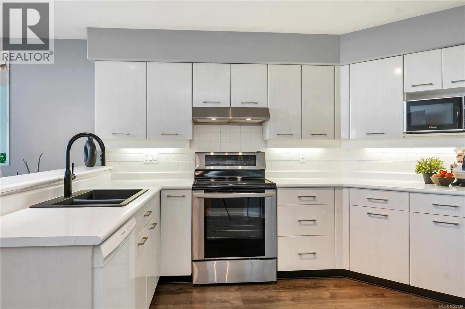 407 350 Island Hwy S, Campbell River