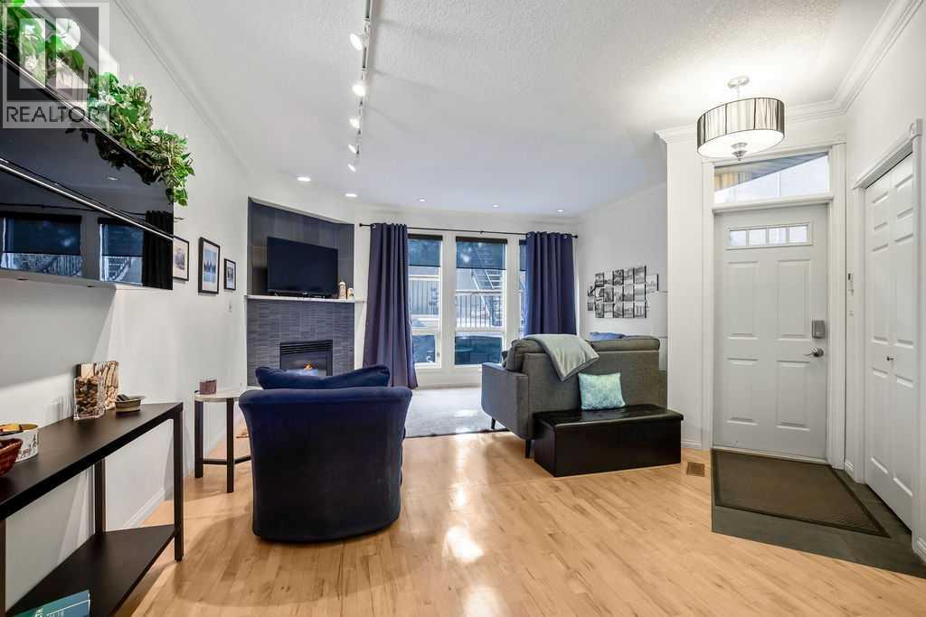 Single Family House for Sale in   Avenue SW Erlton Calgary 