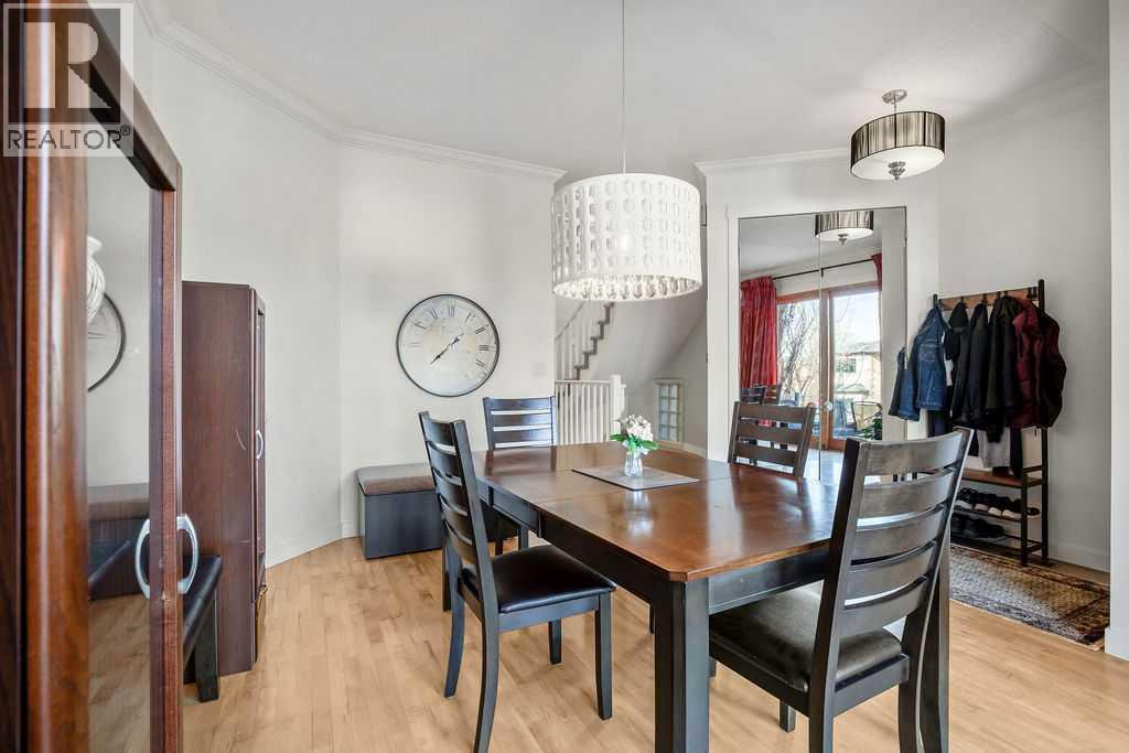 Single Family House for Sale in   Avenue SW Erlton Calgary 