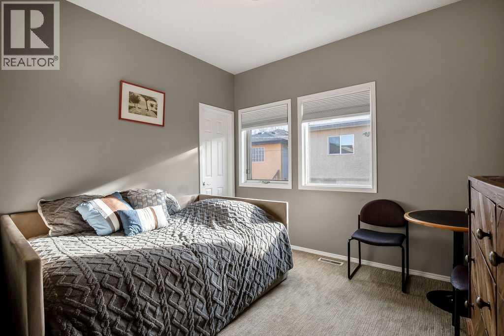 Single Family House for Sale in   Avenue SW Erlton Calgary 