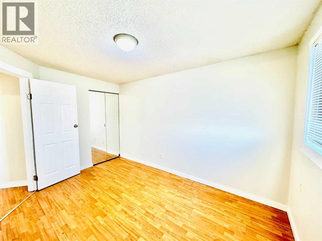 203 PENBROOKE CLOSE SE - 7