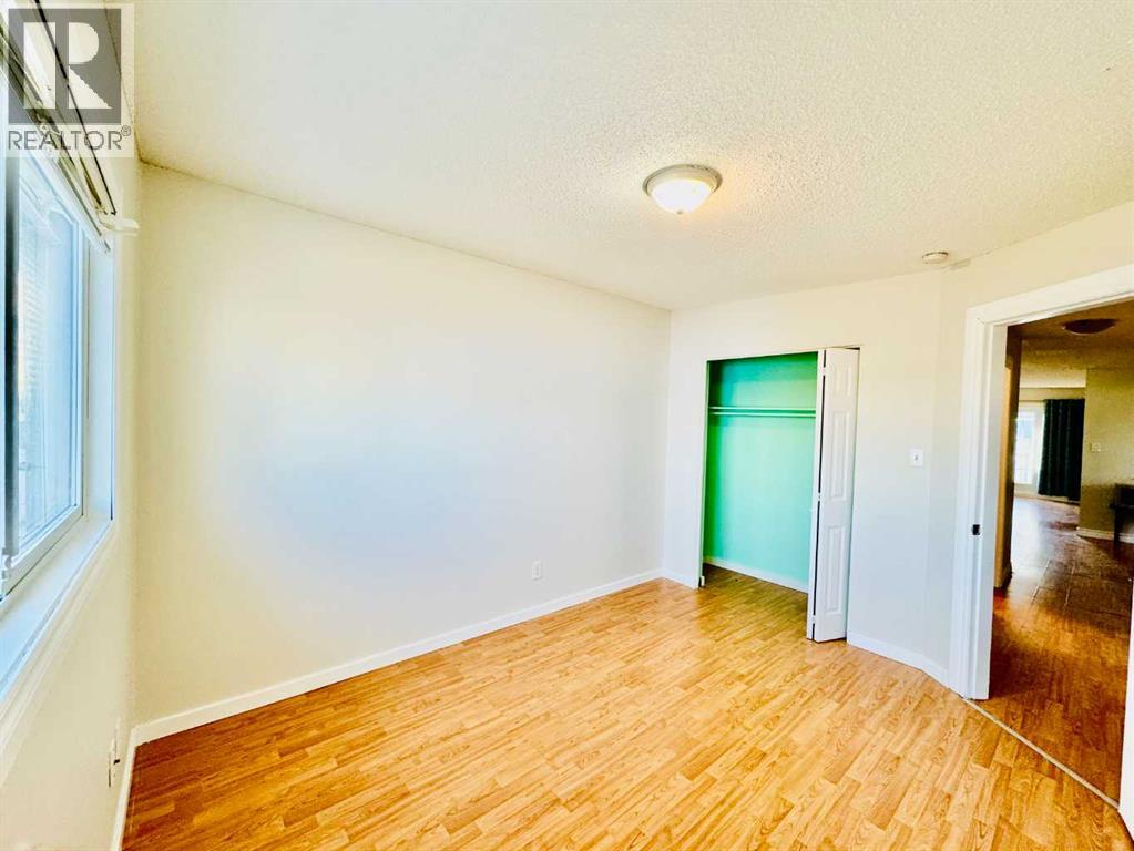 203 PENBROOKE CLOSE SE - 6