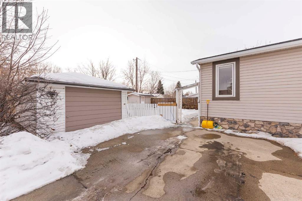 3901 50A Street, Red Deer