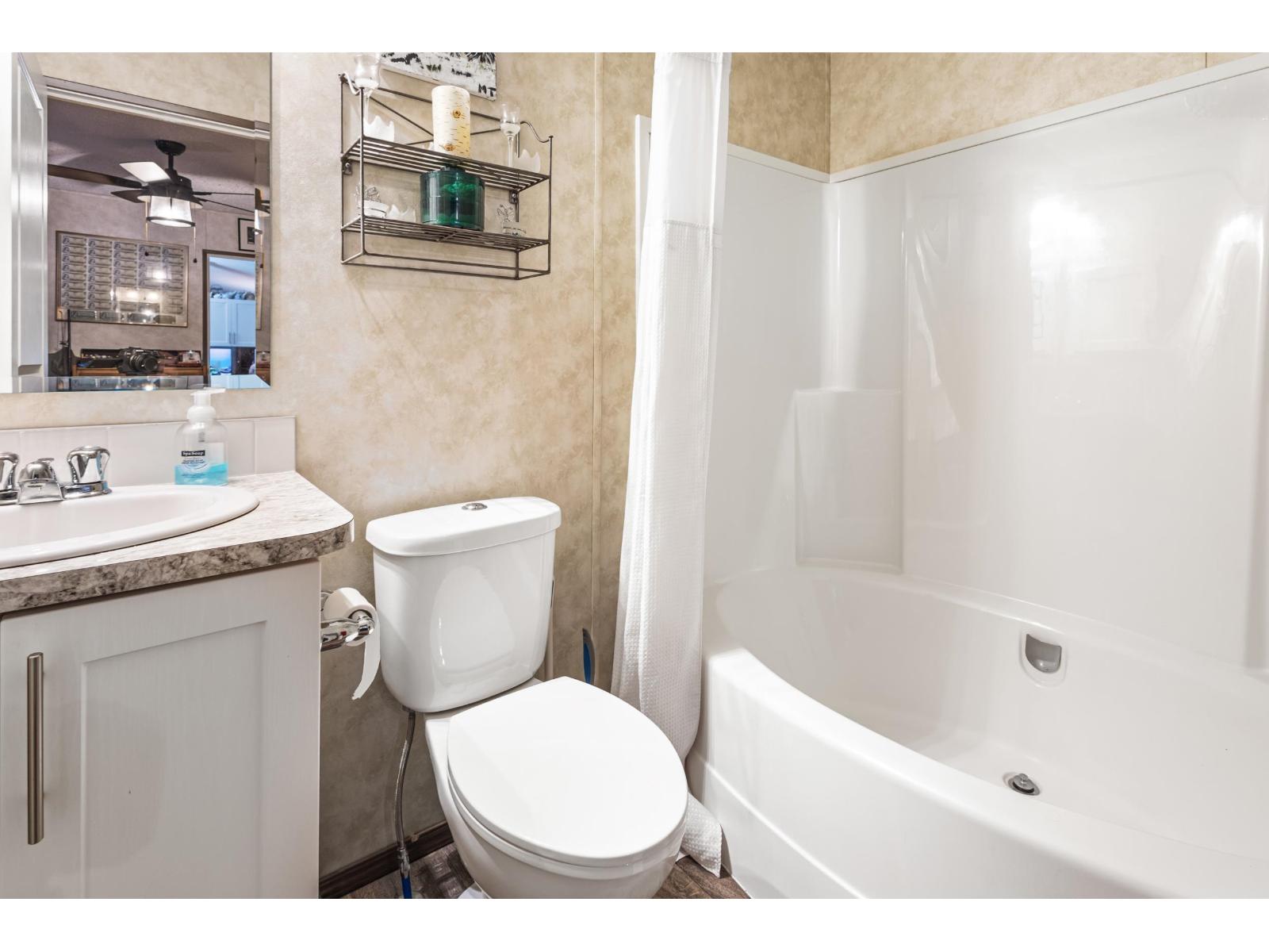 18 3942 COLUMBIA VALLEY ROAD, Cultus Lake East, Cultus Lake