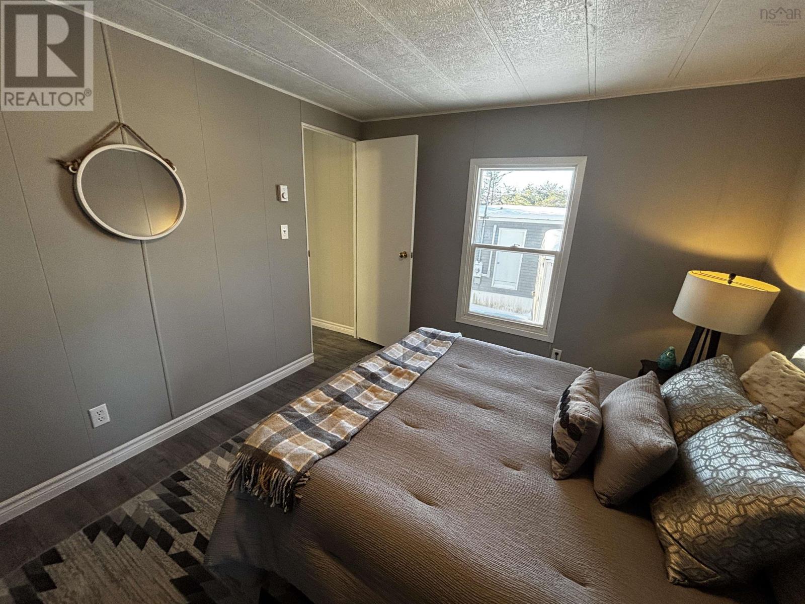 Property 22 of 28 of 449 Glen Rise Drive