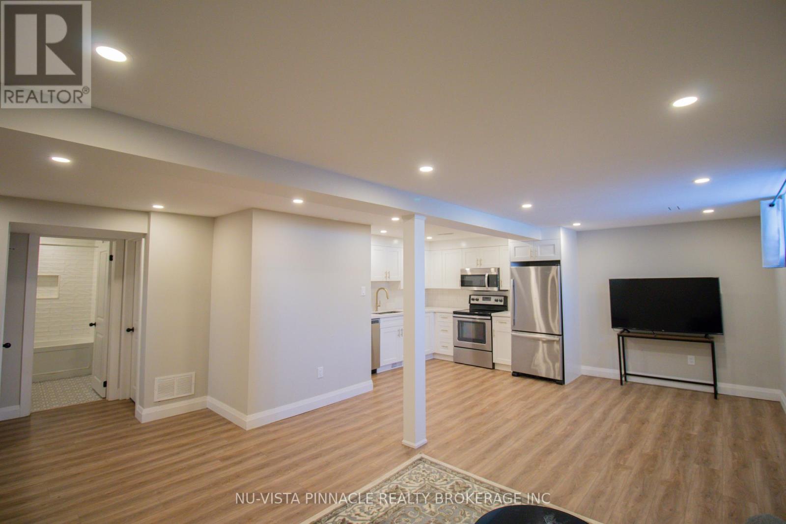 7142 HIGHWAY 7 Property Photo