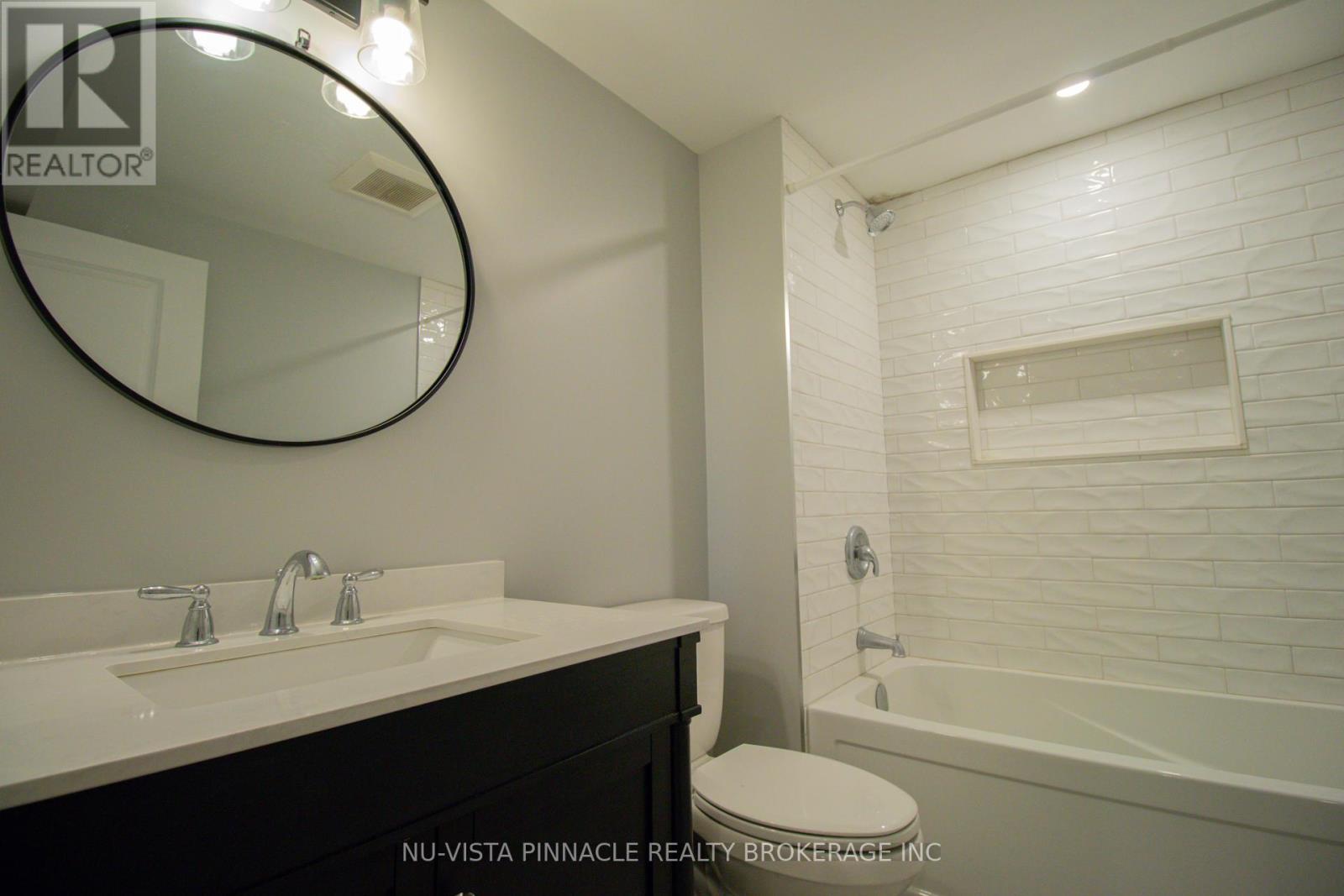 7142 HIGHWAY 7 Property Photo