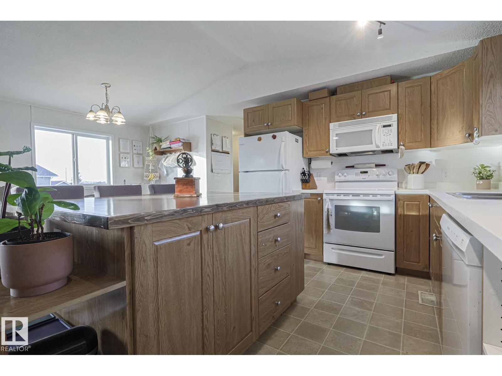 4000 Aspen WY, Leduc