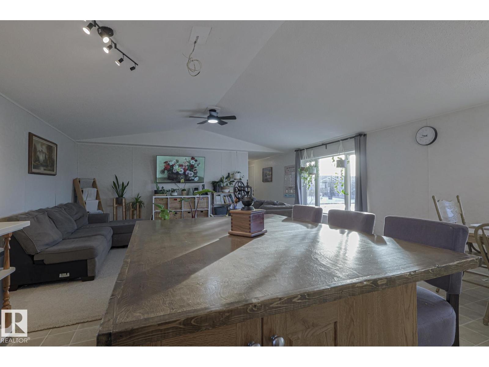 4000 Aspen WY, Leduc