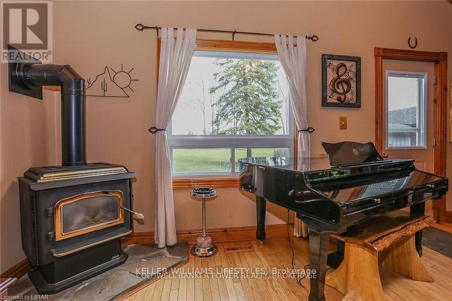 23904 DENFIELD ROAD Property Photo