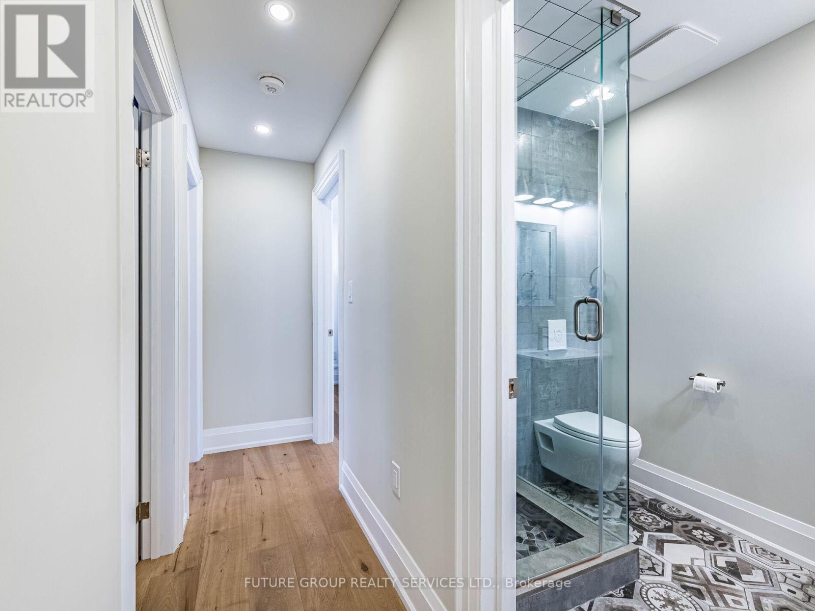 153 DANIEL STREET N - 22