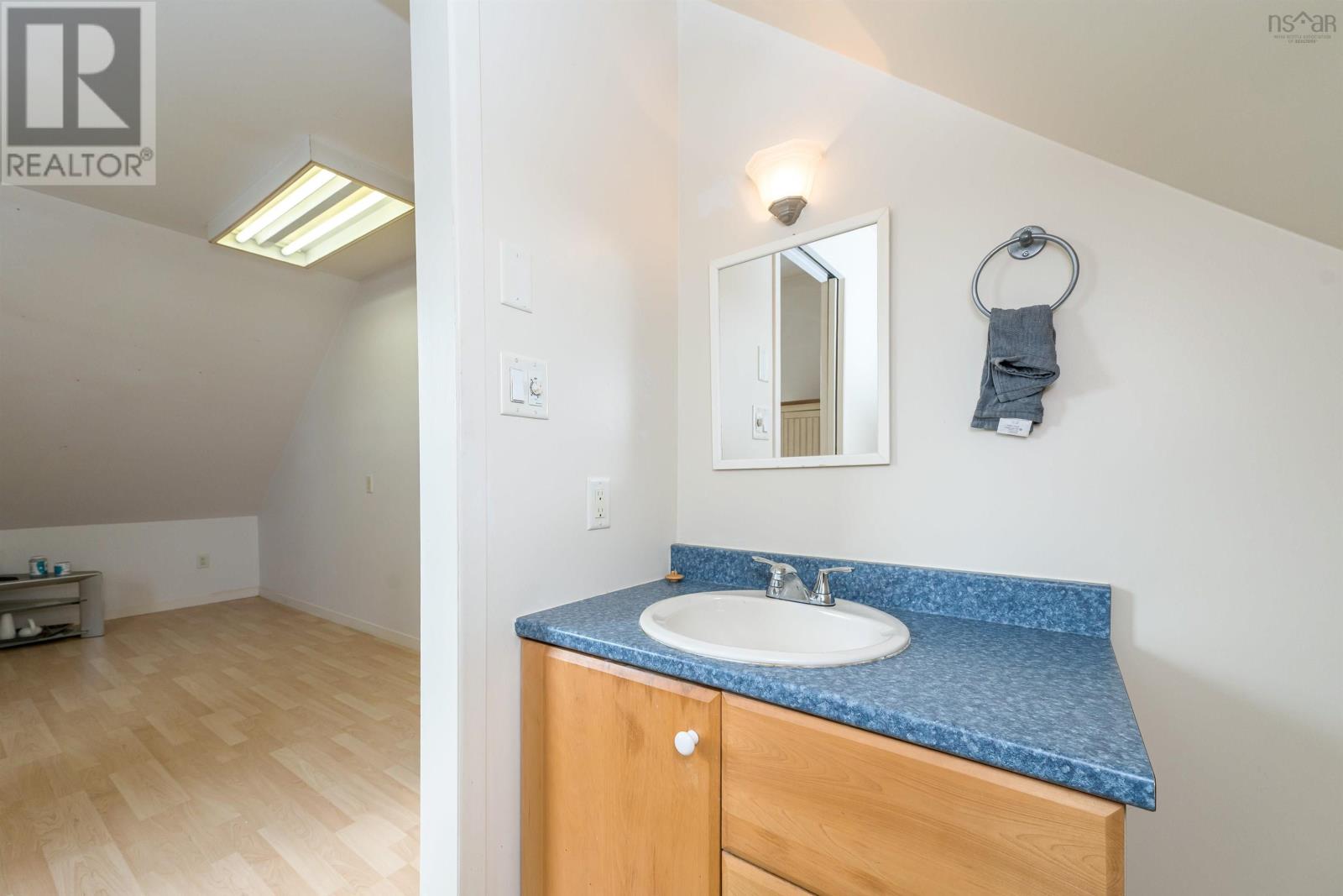 Property 33 of 50 of 70 Hurricane Lane