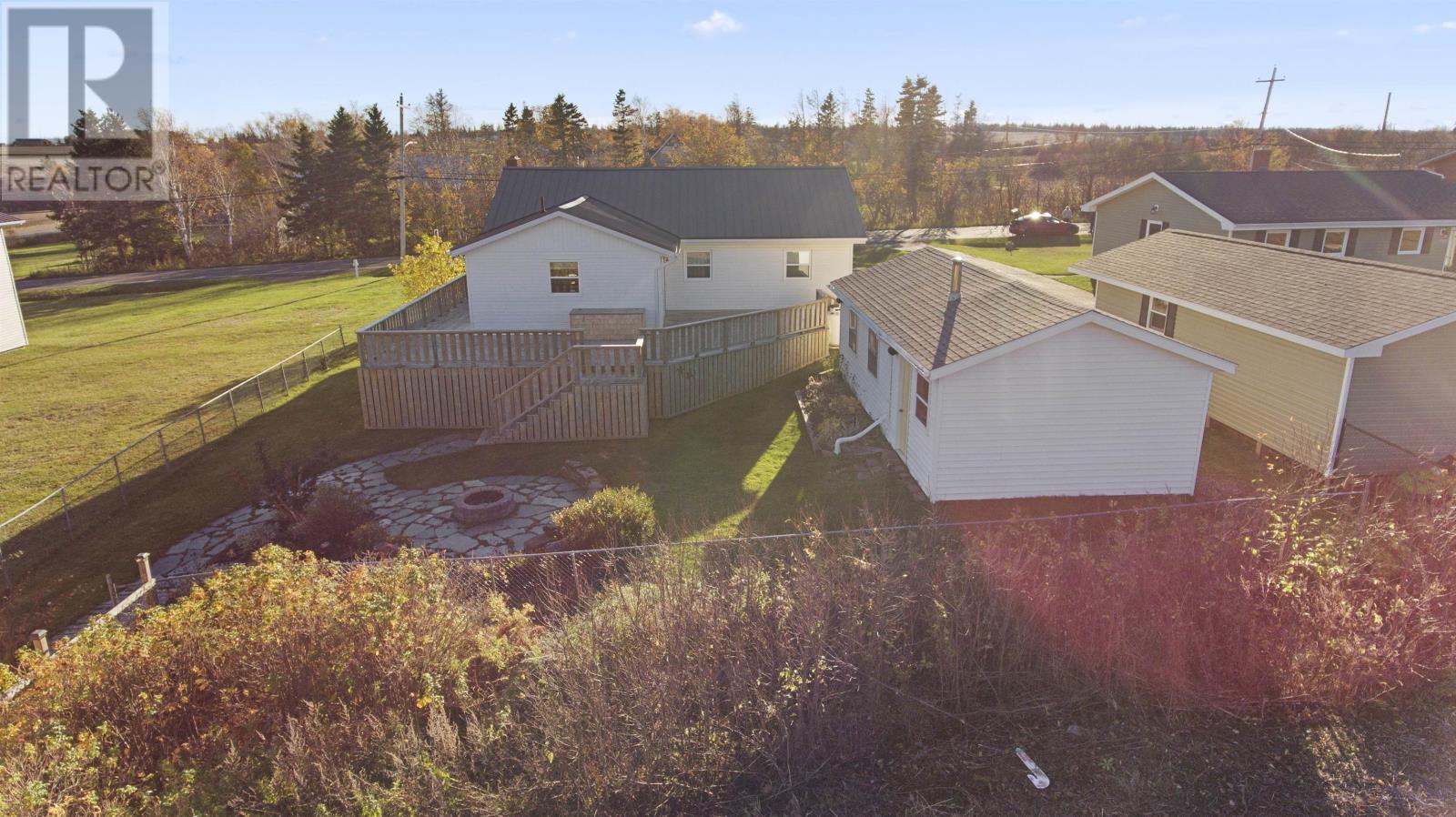 22 Hilltop Avenue - Photo 5 of 32, North Rustico, Prince Edward Island