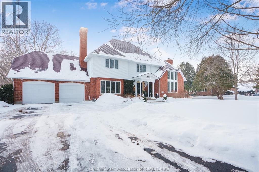 1821 Blackwell ROAD - Photo 2 of 47, Sarnia, Ontario