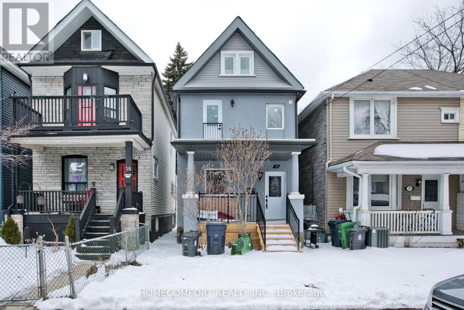 18 CONNAUGHT AVENUE - Photo 4 of 9, Toronto (Greenwood-Coxwell), Ontario