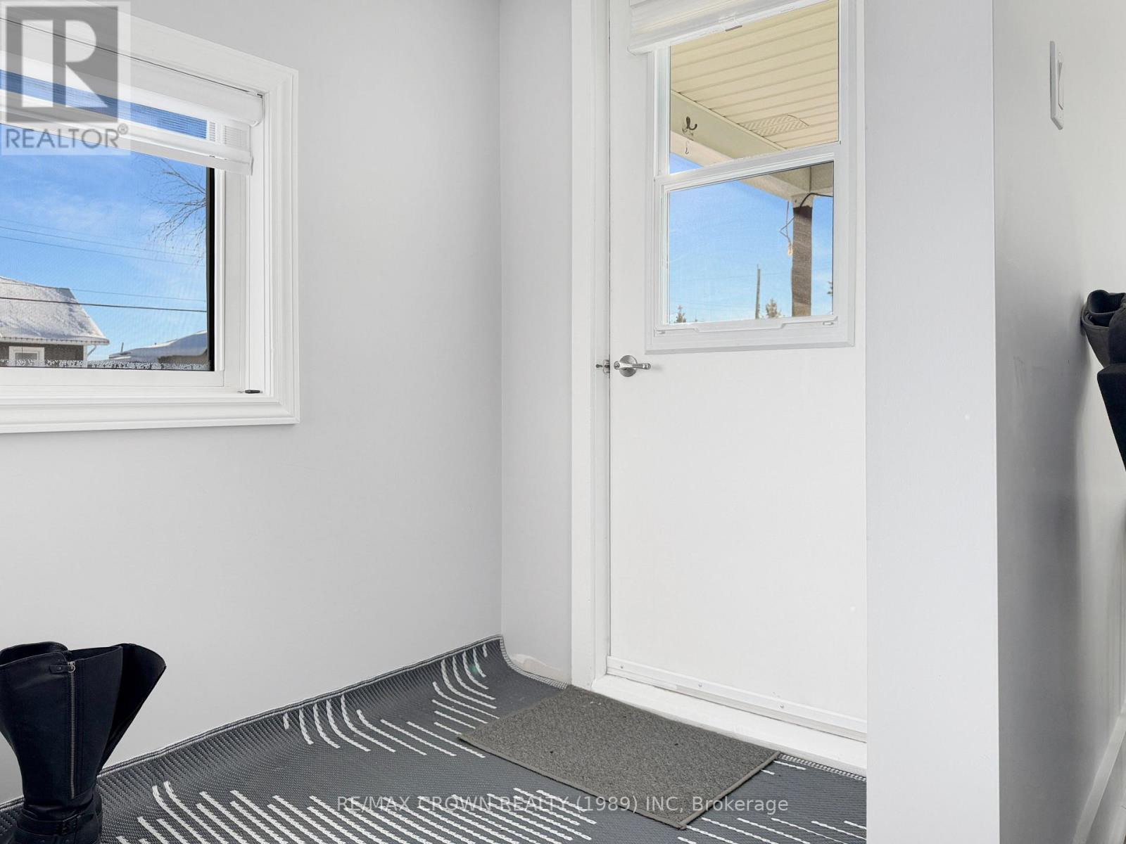 10 ROUSSE STREET - Photo 3 of 23, Hearst, Ontario