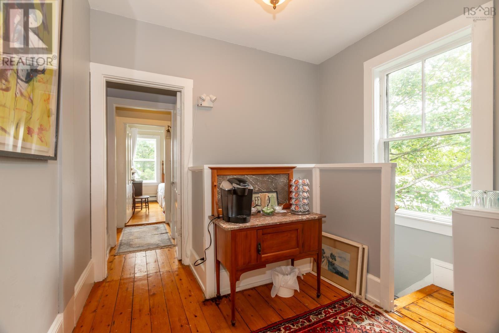 Property 35 of 50 of 548 St. George Street