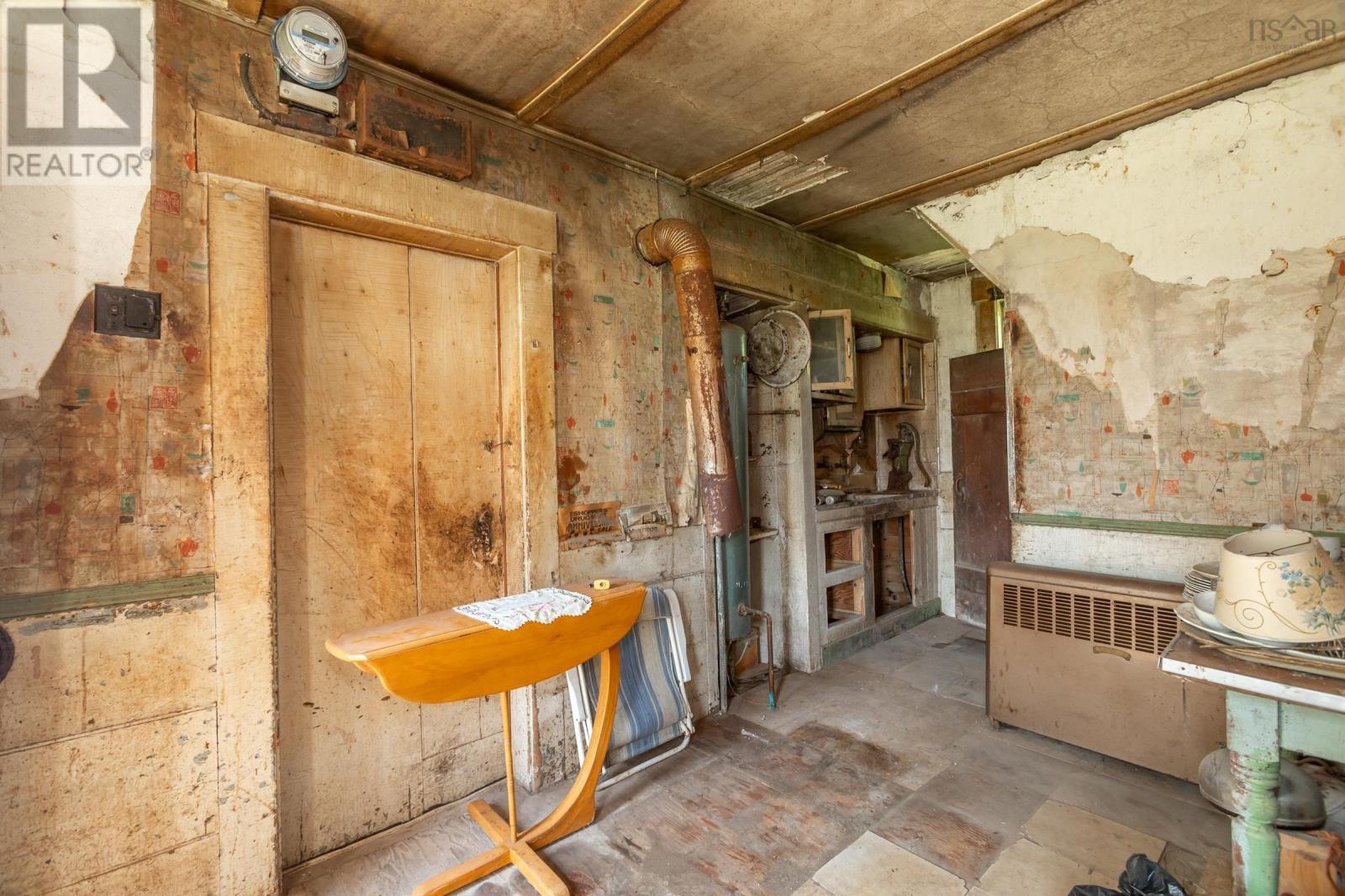 Property 5 of 40 of 645 Leonard Road